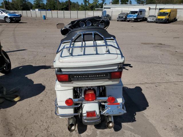 1HD1FCW1X2Y648100 - 2002 HARLEY-DAVIDSON FLHTCUI WHITE photo 4