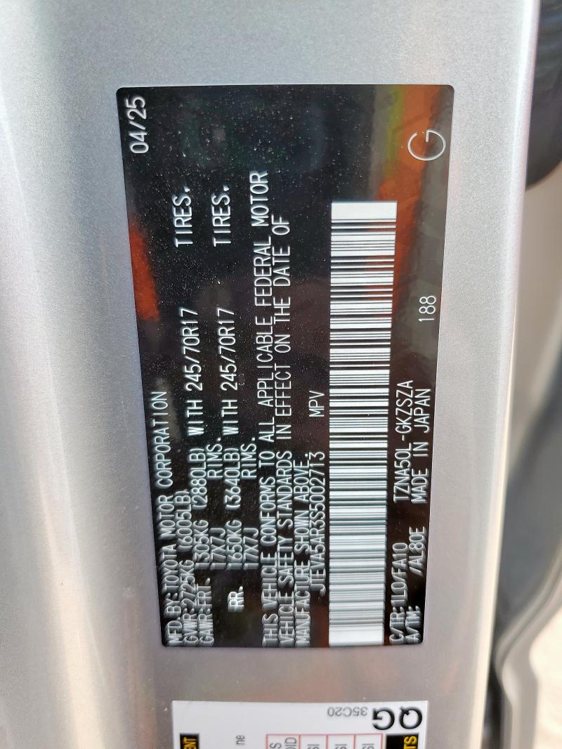 JTEVA5AR3S5002713 - 2025 TOYOTA 4RUNNER SR5 银色 照片 14