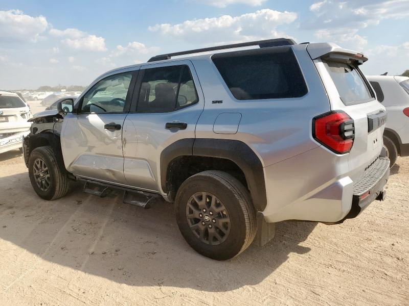 JTEVA5AR3S5002713 - 2025 TOYOTA 4RUNNER SR5 银色 照片 2