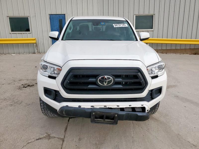 3TYAX5GN3NT049328 - 2022 TOYOTA TACOMA DOUBLE CAB WHITE photo 5