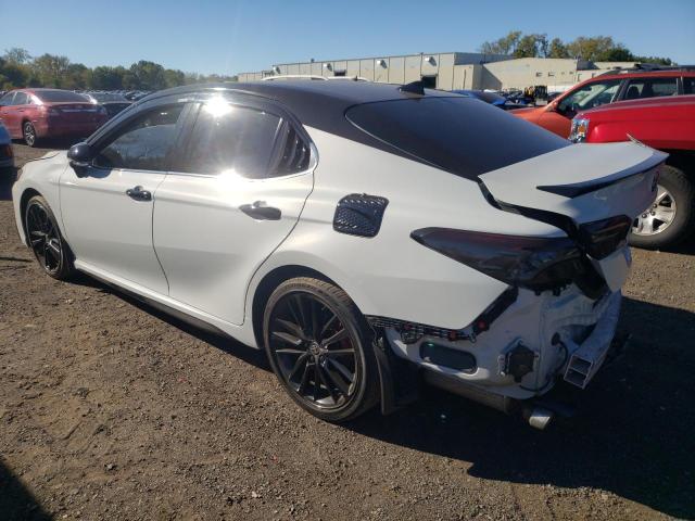 4T1K61BKXPU099405 - 2023 TOYOTA CAMRY XSE WHITE photo 2