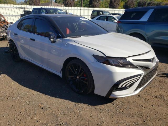 4T1K61BKXPU099405 - 2023 TOYOTA CAMRY XSE WHITE photo 4