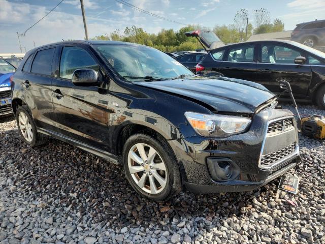 4A4AP3AUXFE031201 - 2015 MITSUBISHI OUTLANDER ES BLACK photo 4
