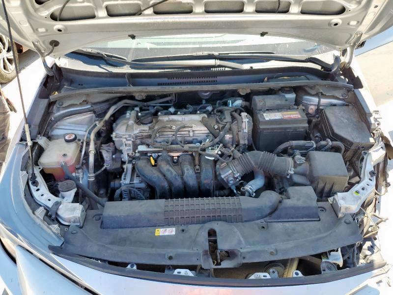 JTDEPRAE4LJ112301 - 2020 TOYOTA COROLLA LE 银色 照片 11