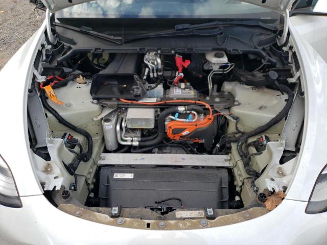 7SAYGDEE1NA019014 - 2022 TESLA MODEL Y WHITE photo 11