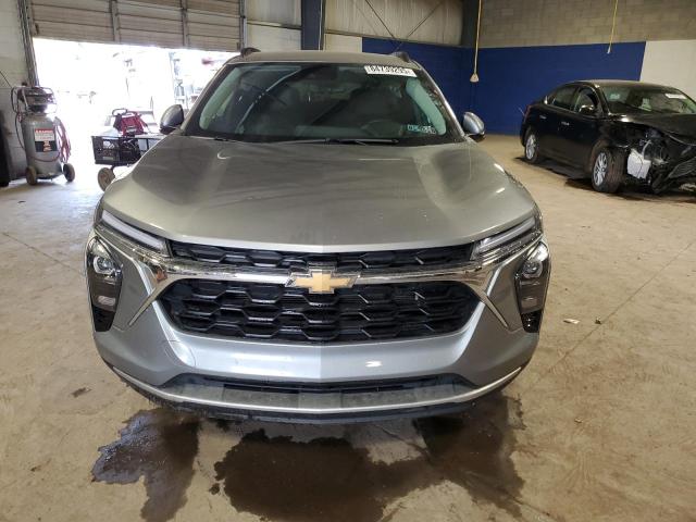 KL77LHE25RC106449 - 2024 CHEVROLET TRAX 1LT GRAY photo 5