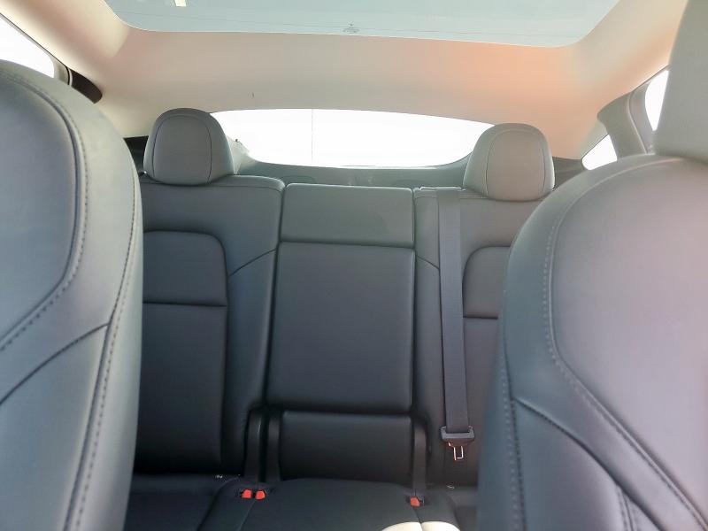 7SAYGDEE4RA242279 - 2024 TESLA MODEL Y Szary zdjęcie 10