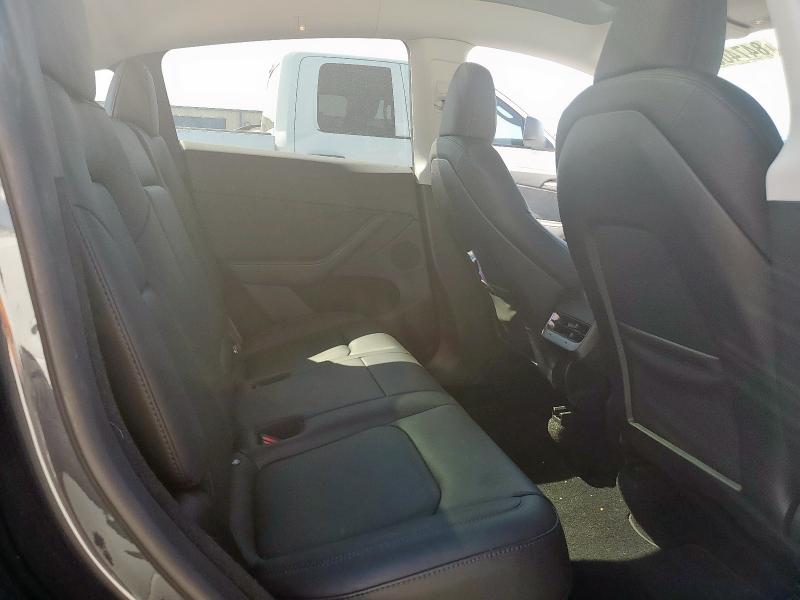 7SAYGDEE4RA242279 - 2024 TESLA MODEL Y Szary zdjęcie 11