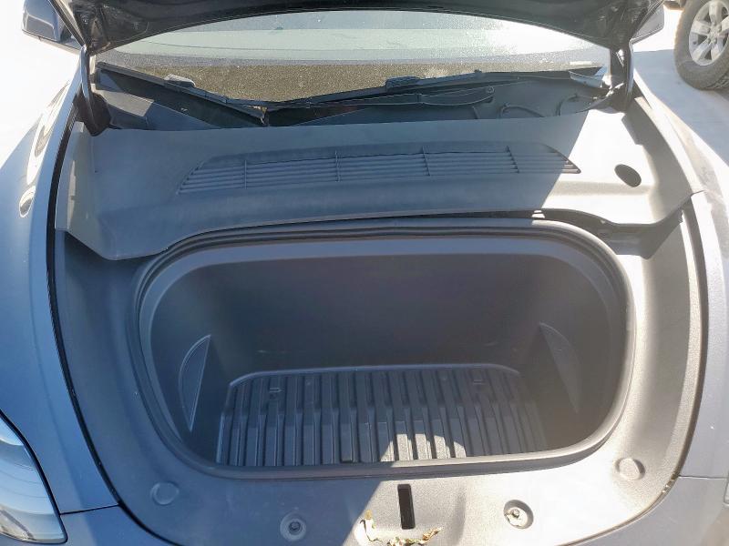 7SAYGDEE4RA242279 - 2024 TESLA MODEL Y Szary zdjęcie 12