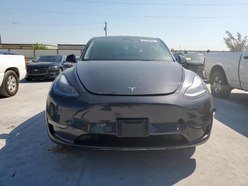 7SAYGDEE4RA242279 - 2024 TESLA MODEL Y Szary zdjęcie 5