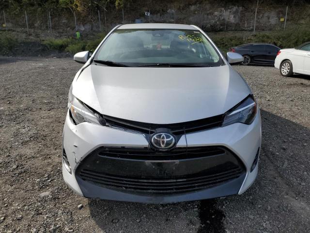 5YFBURHE7HP703002 - 2017 TOYOTA COROLLA L SILVER photo 5