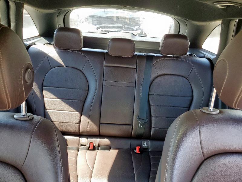 WDC0G4KB9JV107290 - 2018 MERCEDES-BENZ GLC 300 4MATIC BLACK photo 10