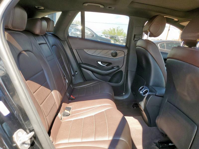 WDC0G4KB9JV107290 - 2018 MERCEDES-BENZ GLC 300 4MATIC BLACK photo 11