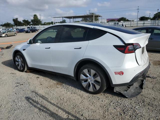 7SAYGDEE8PA068598 - 2023 TESLA MODEL Y Weiß Foto 2