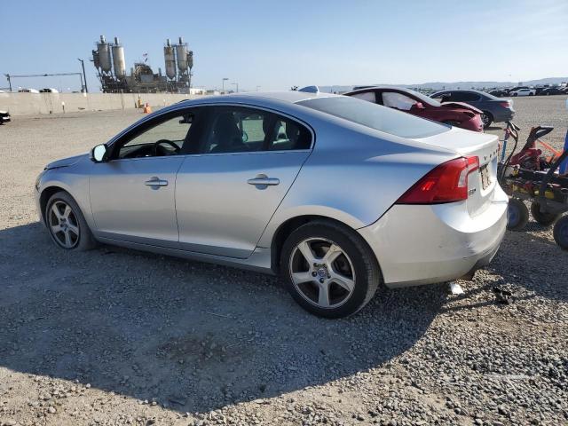 YV1622FS1C2102533 - 2012 VOLVO S60 T5 银色 照片 2