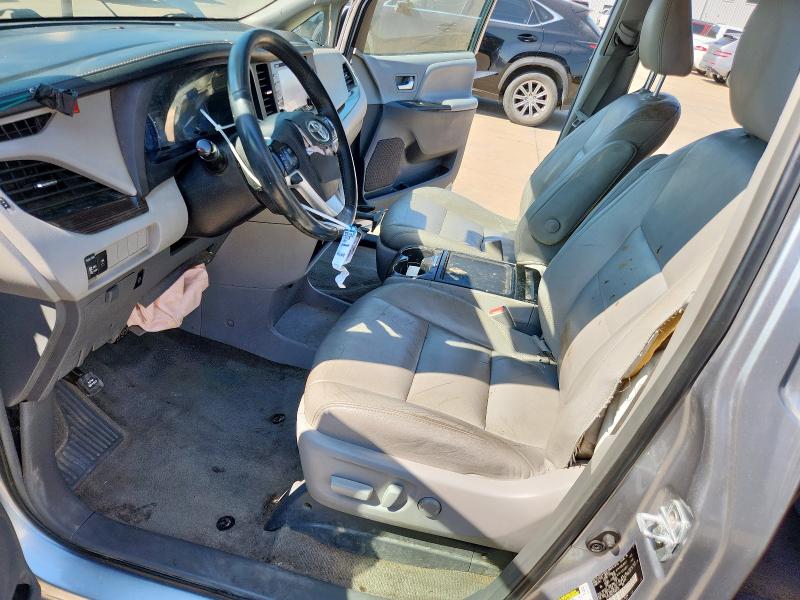 5TDYZ3DC3JS920329 - 2018 TOYOTA SIENNA XLE Srebrny zdjęcie 7