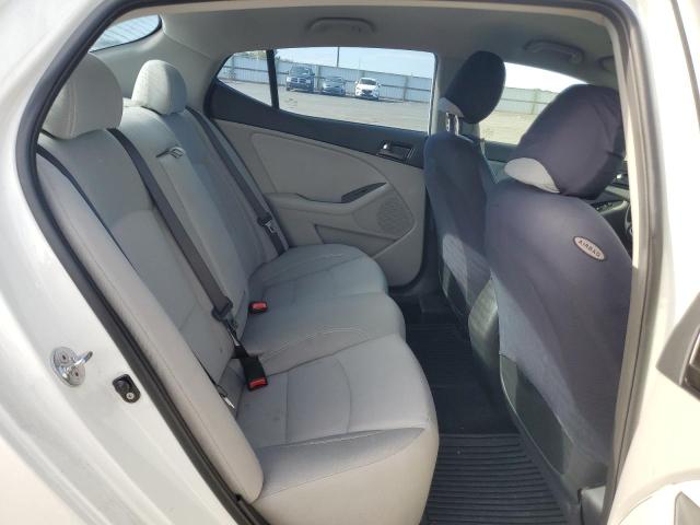 KNAGM4A79C5279829 - 2012 KIA OPTIMA LX WHITE photo 10