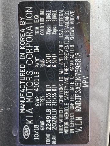 KNDJP3A51K7698818 - 2019 KIA SOUL + GRAY photo 13