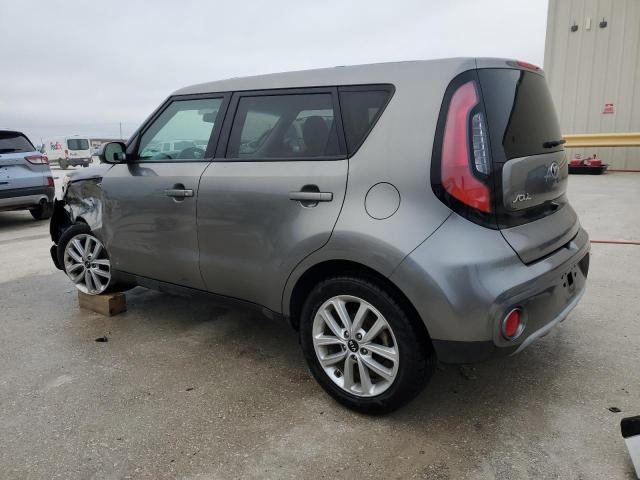 KNDJP3A51K7698818 - 2019 KIA SOUL + GRAY photo 2
