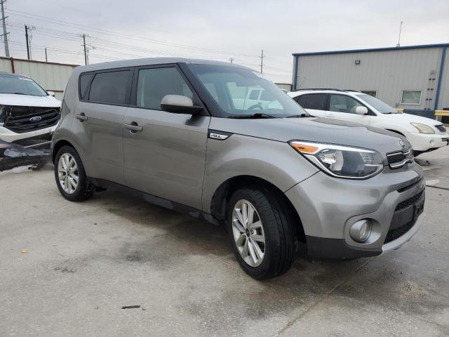 KNDJP3A51K7698818 - 2019 KIA SOUL + GRAY photo 4