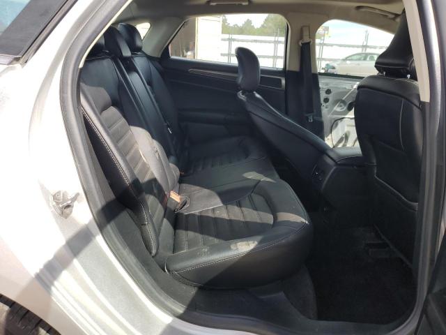 3FA6P0H96HR105216 - 2017 FORD FUSION SE ვერცხლისფერი ფოტო 10