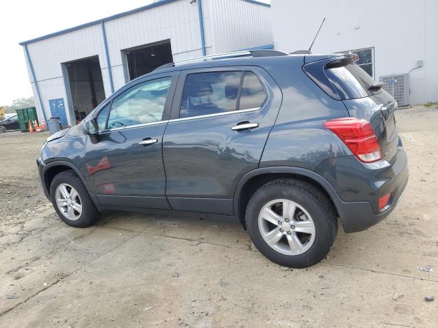 KL7CJPSB2JB718170 - 2018 CHEVROLET TRAX 1LT رمادي صورة 2