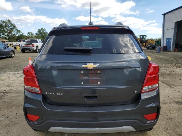KL7CJPSB2JB718170 - 2018 CHEVROLET TRAX 1LT رمادي صورة 6