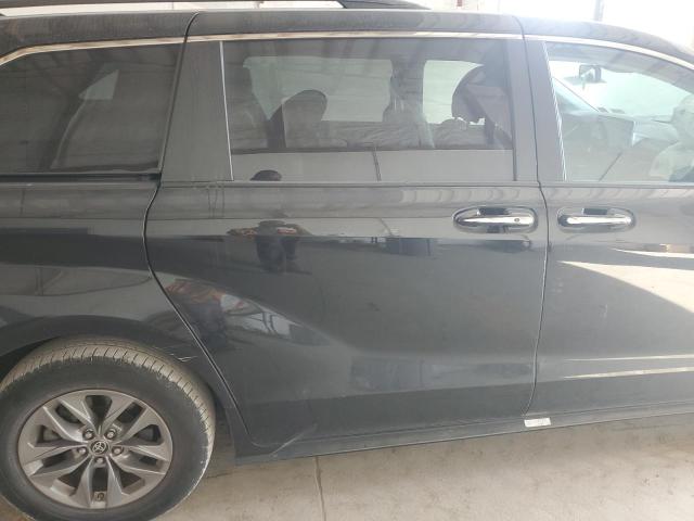 5TDYRKEC8PS156494 - 2023 TOYOTA SIENNA XLE GRAY photo 11