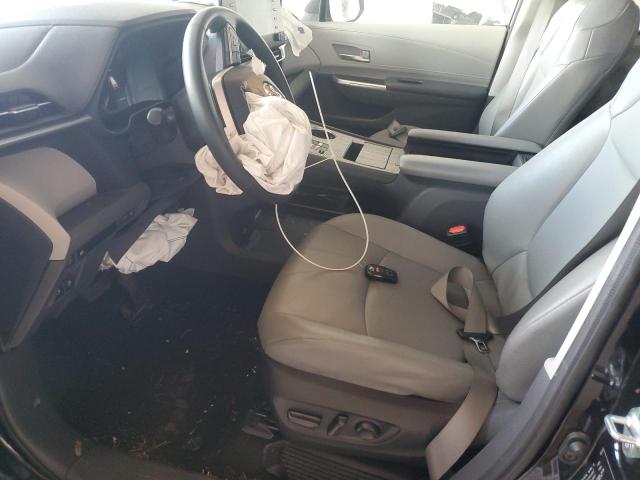 5TDYRKEC8PS156494 - 2023 TOYOTA SIENNA XLE GRAY photo 7