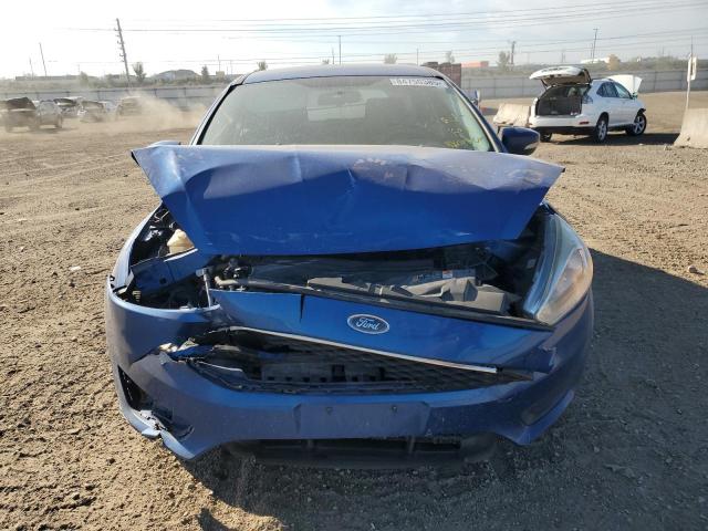 1FADP3K25JL218762 - 2018 FORD FOCUS SE BLUE photo 5