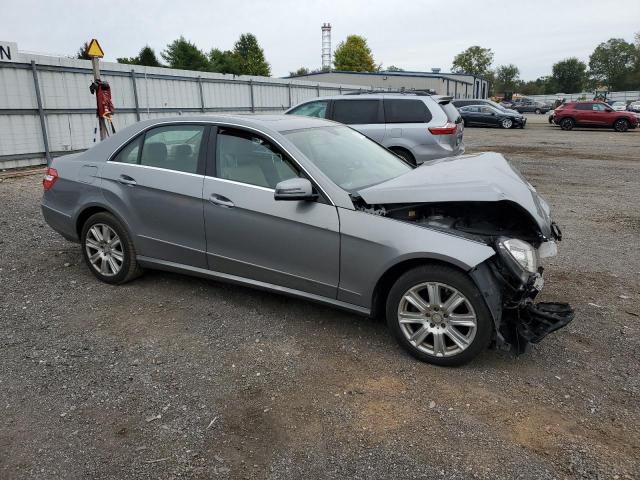 WDDHF8JB5DA712784 - 2013 MERCEDES-BENZ E 350 4MATIC GRAY photo 4