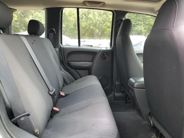 1J4GK48K63W662750 - 2003 JEEP LIBERTY SPORT 银色 照片 11