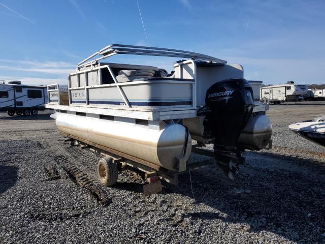 GDY4318CC000 - 2000 GODF PONTOON TWO TONE photo 3