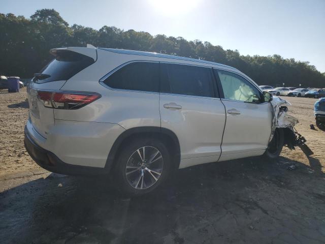 5TDKKRFH2GS176589 - 2016 TOYOTA HIGHLANDER XLE Սպիտակ լուսանկար 3