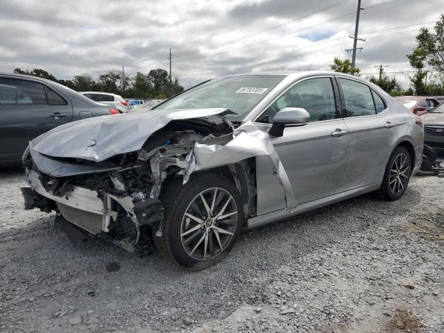 2024 TOYOTA CAMRY XLE, 