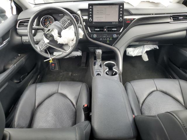 4T1F11AK7RU895016 - 2024 TOYOTA CAMRY XLE SILVER photo 8