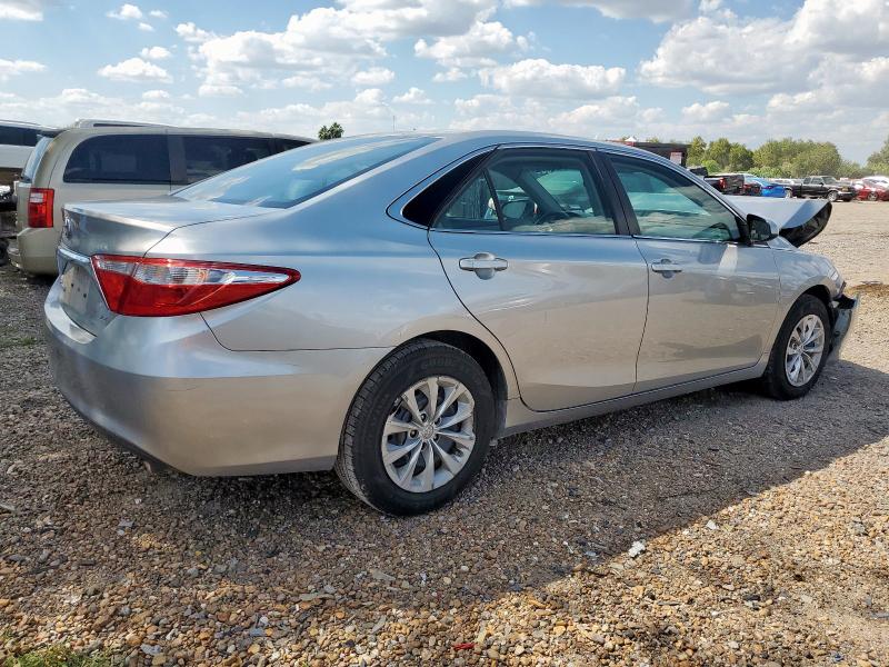 4T1BF1FK1HU693747 - 2017 TOYOTA CAMRY LE SILVER photo 3