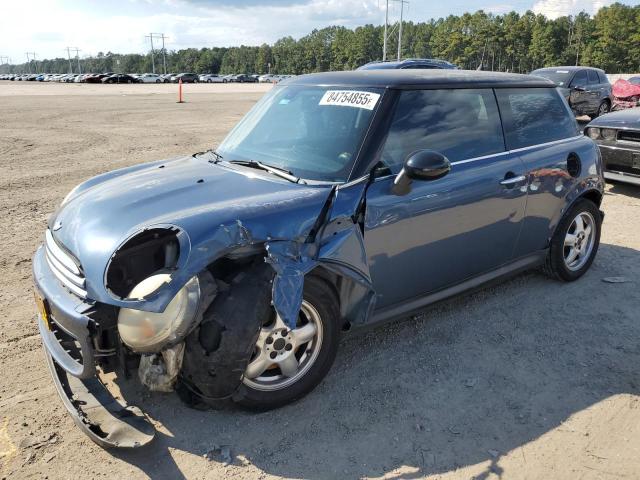 2011 MINI COOPER, 