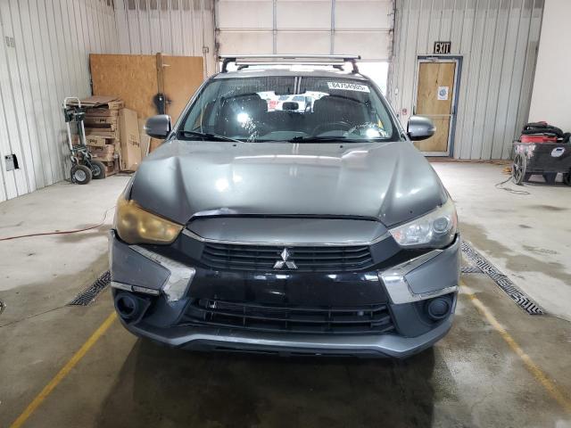 JA4AP3AU8GZ061843 - 2016 MITSUBISHI OUTLANDER ES GRAY photo 5