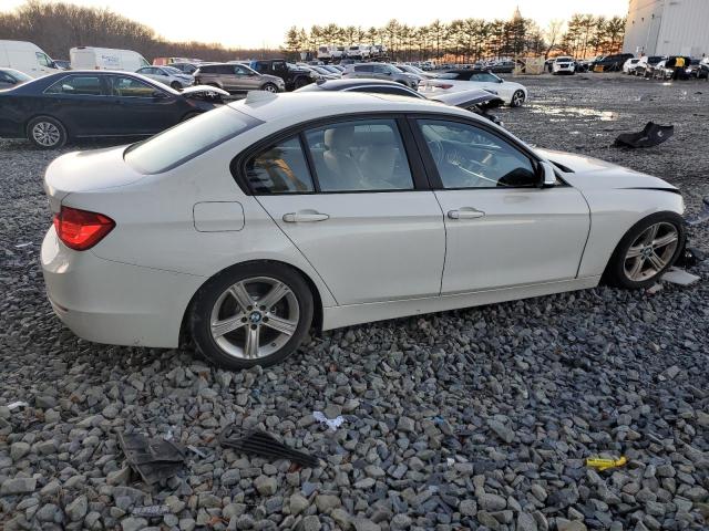 WBA3C3C58DF979263 - 2013 BMW 320 I XDRIVE WHITE photo 3