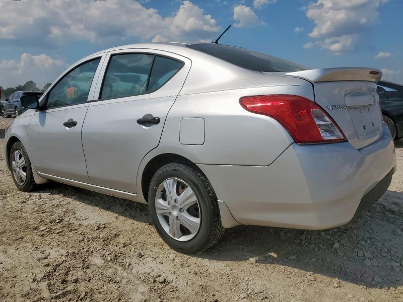 3N1CN7AP4JL858033 - 2018 NISSAN VERSA S Gümüş foto 2