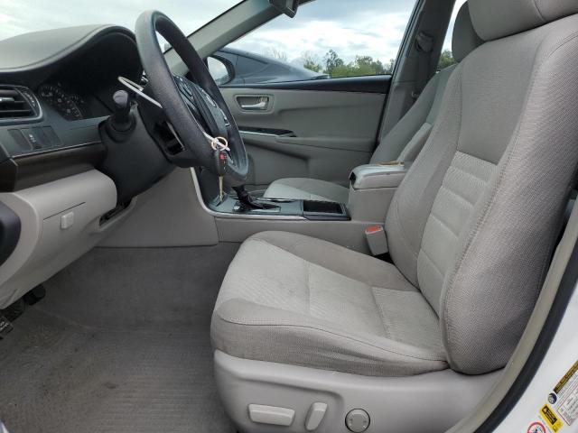 4T1BF1FK1FU902966 - 2015 TOYOTA CAMRY LE WHITE photo 7