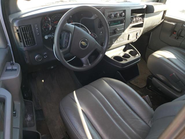 1GCWGBF7XR1267322 - 2024 CHEV EXPRESS G2500 白色 照片 8