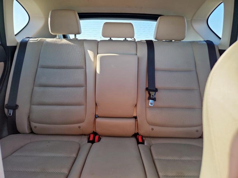 JM3KE2CY9G0701208 - 2016 MAZDA CX-5 TOURING WHITE photo 10