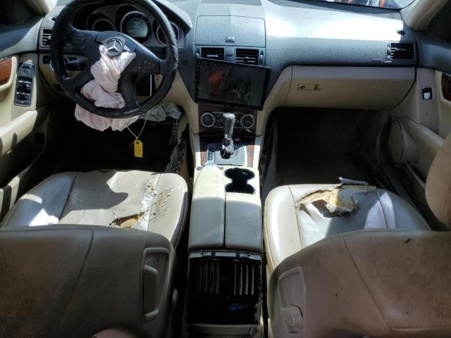 WDDGF5EB1BR160980 - 2011 MERCEDES-BENZ C 300 WHITE photo 8