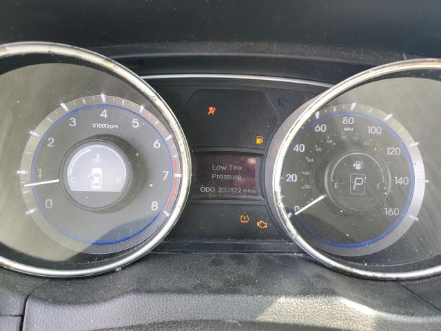 5NPEC4AB0BH201889 - 2011 HYUNDAI SONATA SE RED photo 9