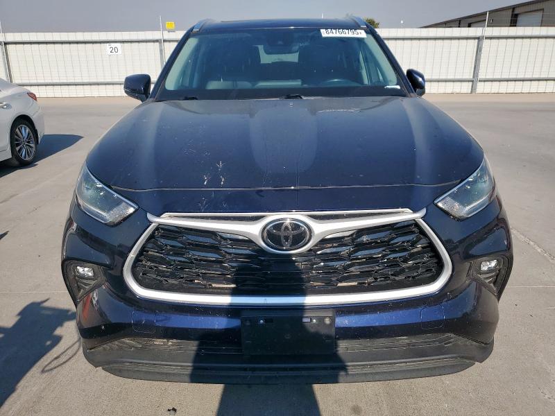 5TDGZRBH5MS543424 - 2021 TOYOTA HIGHLANDER XLE Azul foto 5