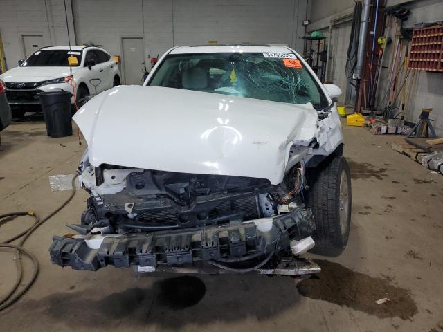 2G1WG5E3XC1237733 - 2012 CHEVROLET IMPALA LT WHITE photo 5
