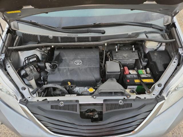 5TDKK3DC1ES421173 - 2014 TOYOTA SIENNA LE Մոխրագույն լուսանկար 12