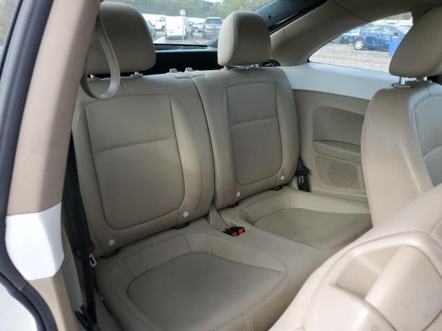 3VWJP7AT5DM610512 - 2013 VOLKSWAGEN BEETLE თეთრი ფოტო 10